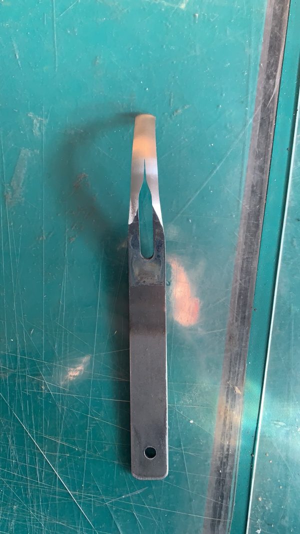 hand knife for cutting rubber tyre