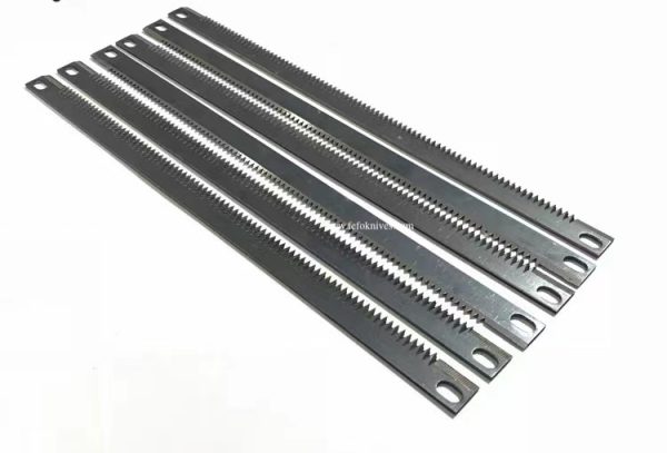 serrated blades for packaging machine